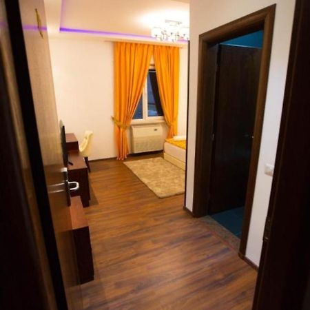 Hotel Palma Rinas Buitenkant foto