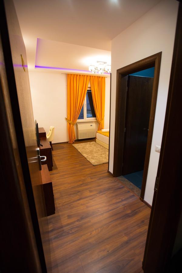 Hotel Palma Rinas Buitenkant foto