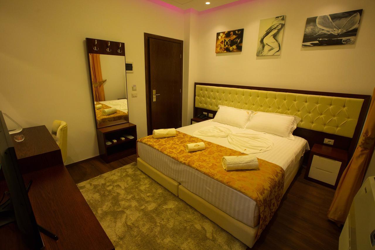 Hotel Palma Rinas Buitenkant foto