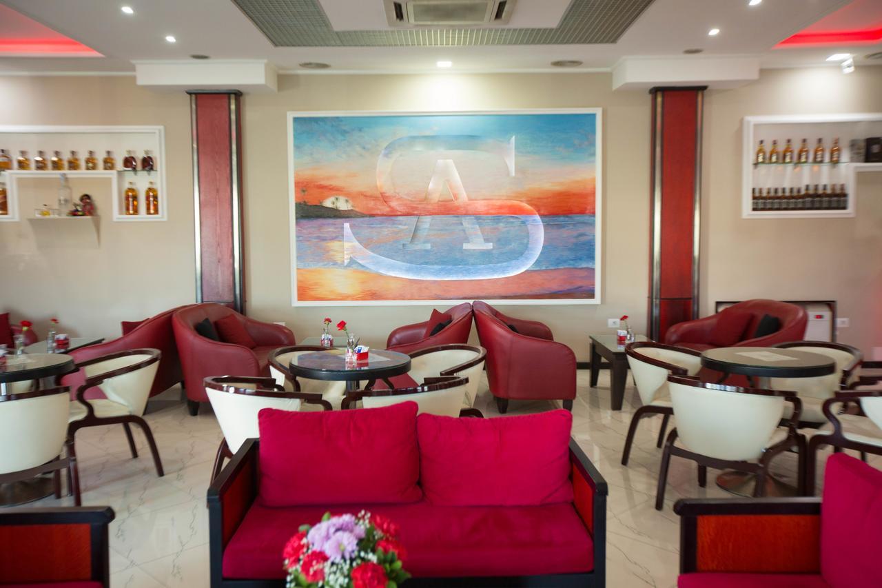 Hotel Palma Rinas Buitenkant foto