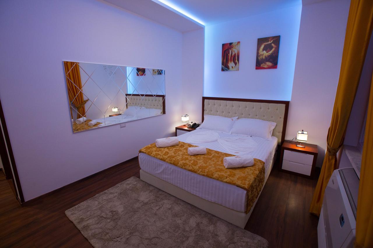 Hotel Palma Rinas Buitenkant foto