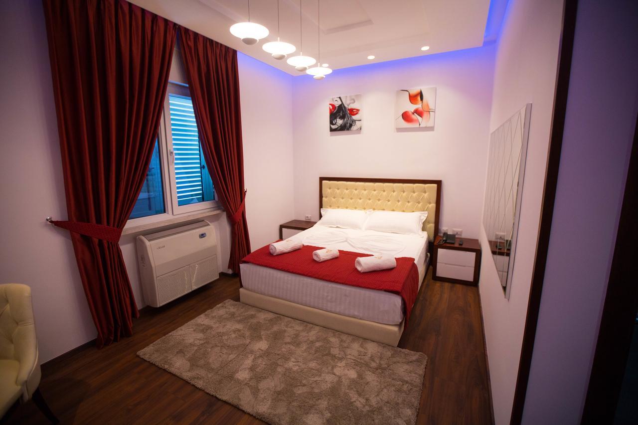 Hotel Palma Rinas Buitenkant foto